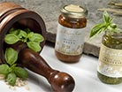 Basil pesto with Genovese basil - Sun dried tomato pesto